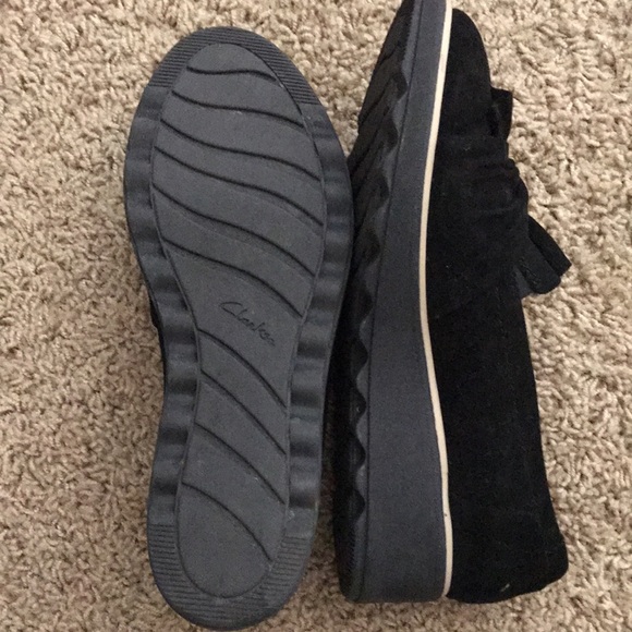 Clark’s Soft Cushion Shoes - Picture 3 of 3